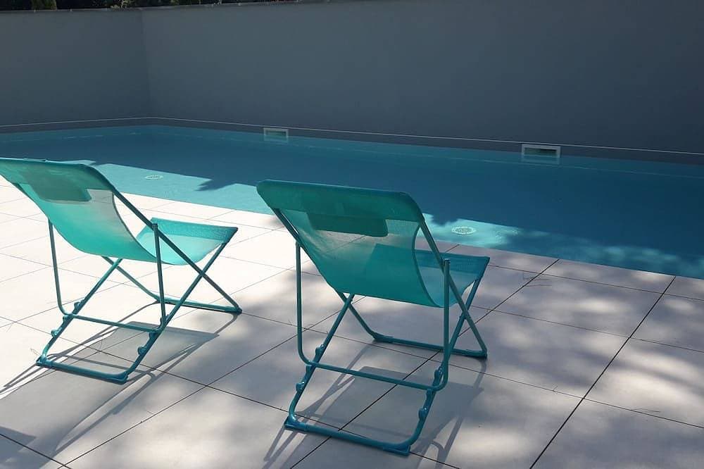 Foto 9 von 12: Hervorragende klimatisierte Wohnung, Glasfaser, Swimmingpool und Garage