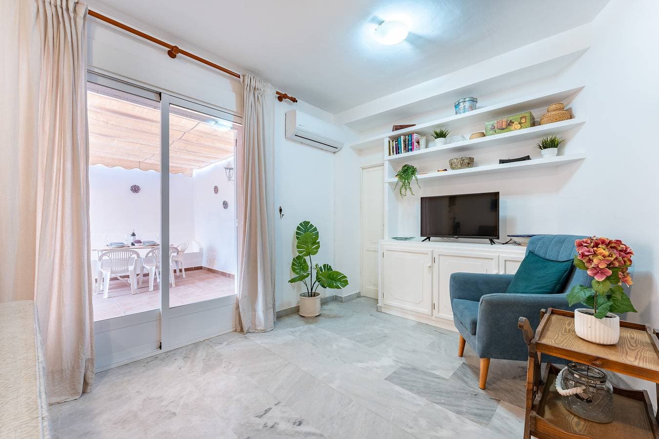 Foto 3 von 28: MalagaSuite Terrace & Parking Stay Fuengirola