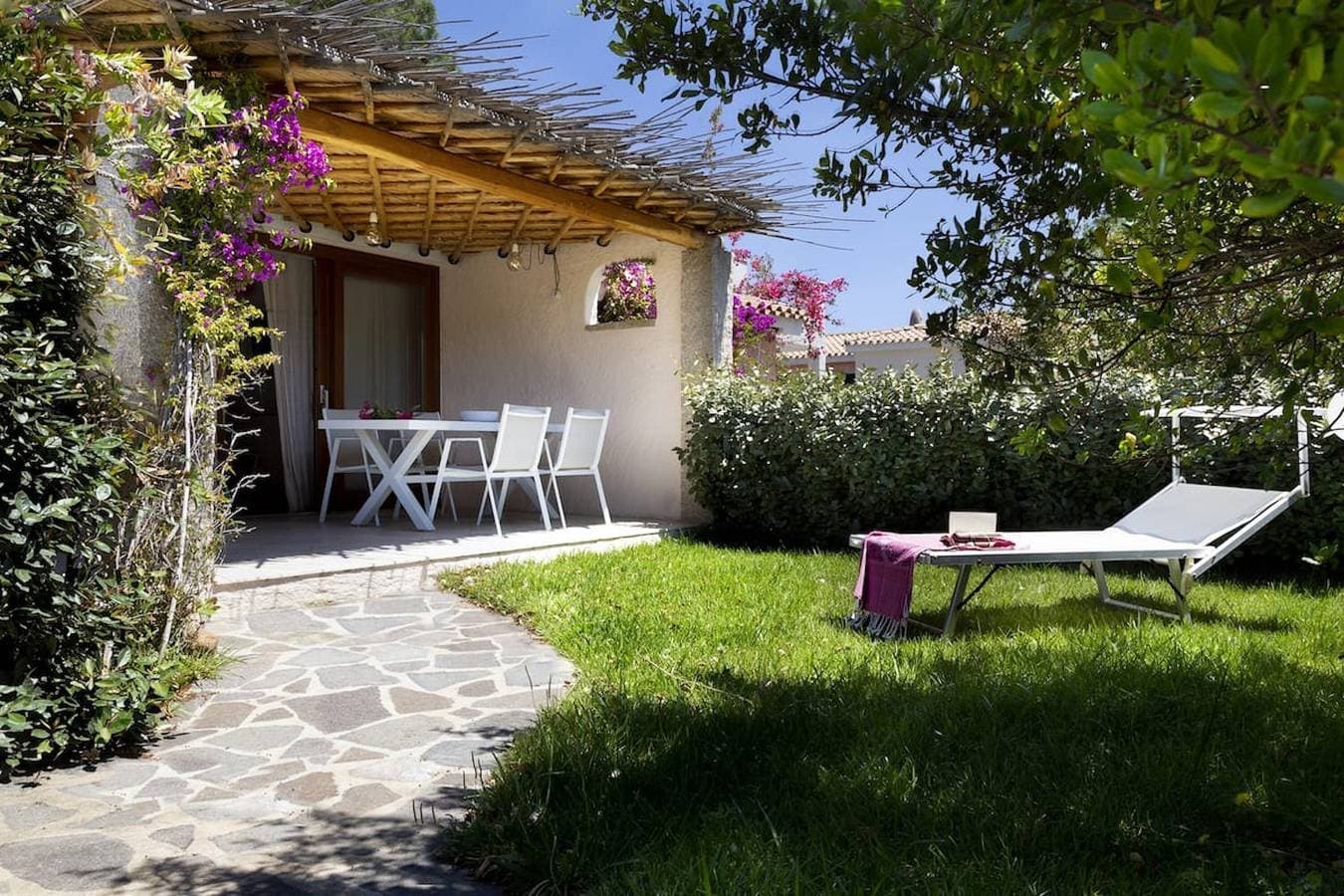 Foto 2 von 12: Ferienwohnung "Casa Federica" nahe dem Strand mit A/C, WLAN, Terrasse & Garten