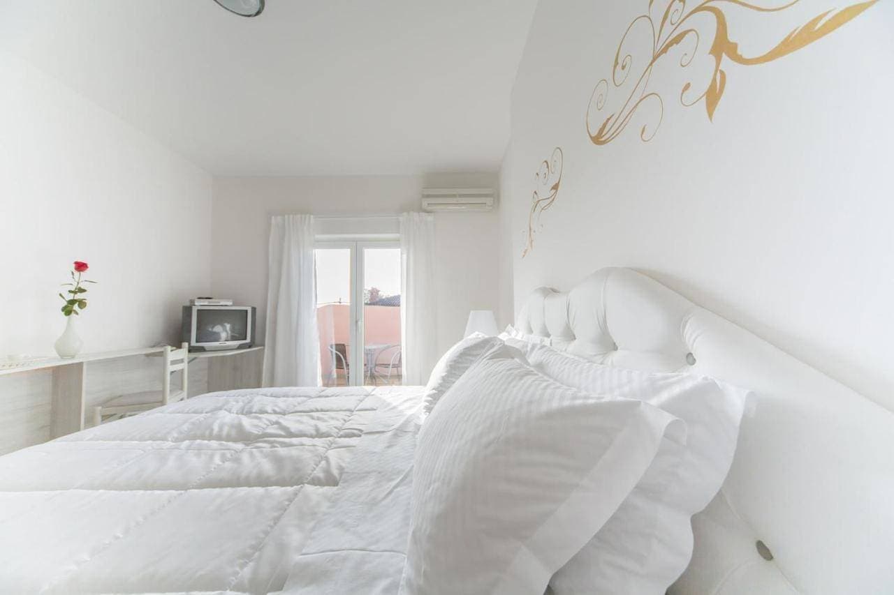 Foto 4 von 17: Deluxe Double Room with Balcony