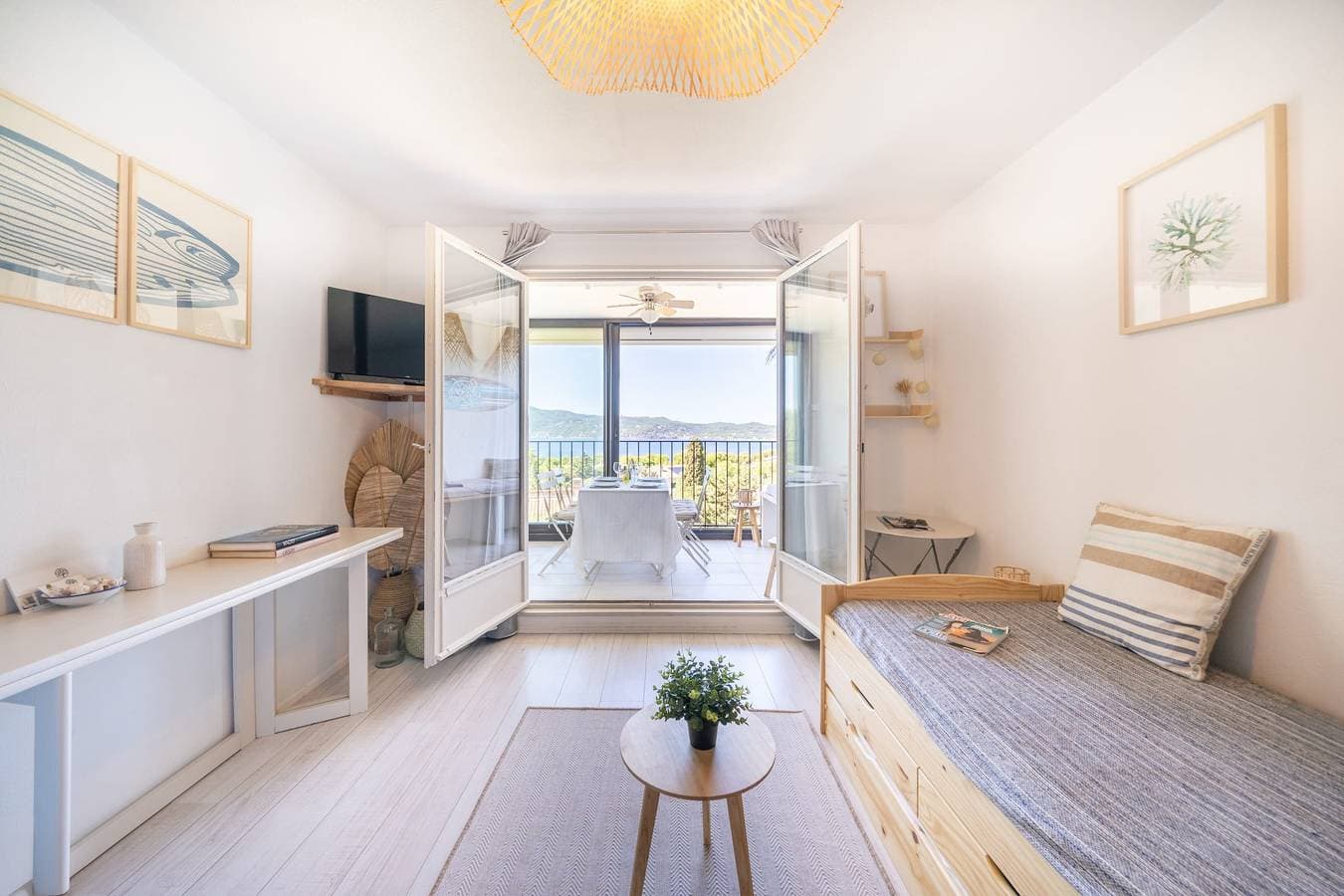 Foto 6 von 47: Ferienwohnung für 4 Personen mit Terrasse