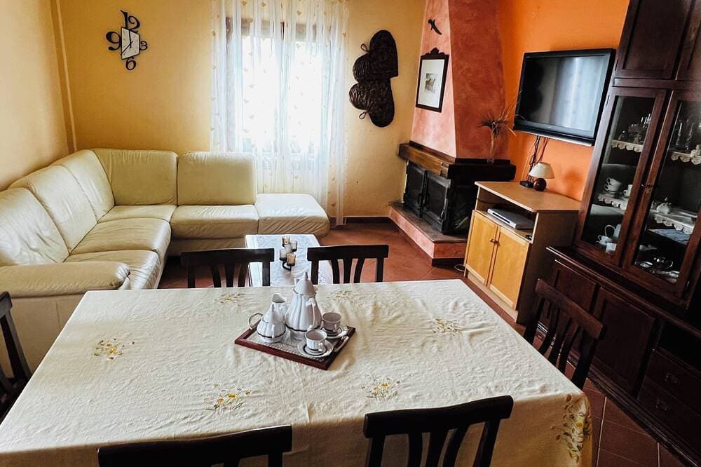 Sunflower Apartment 1
