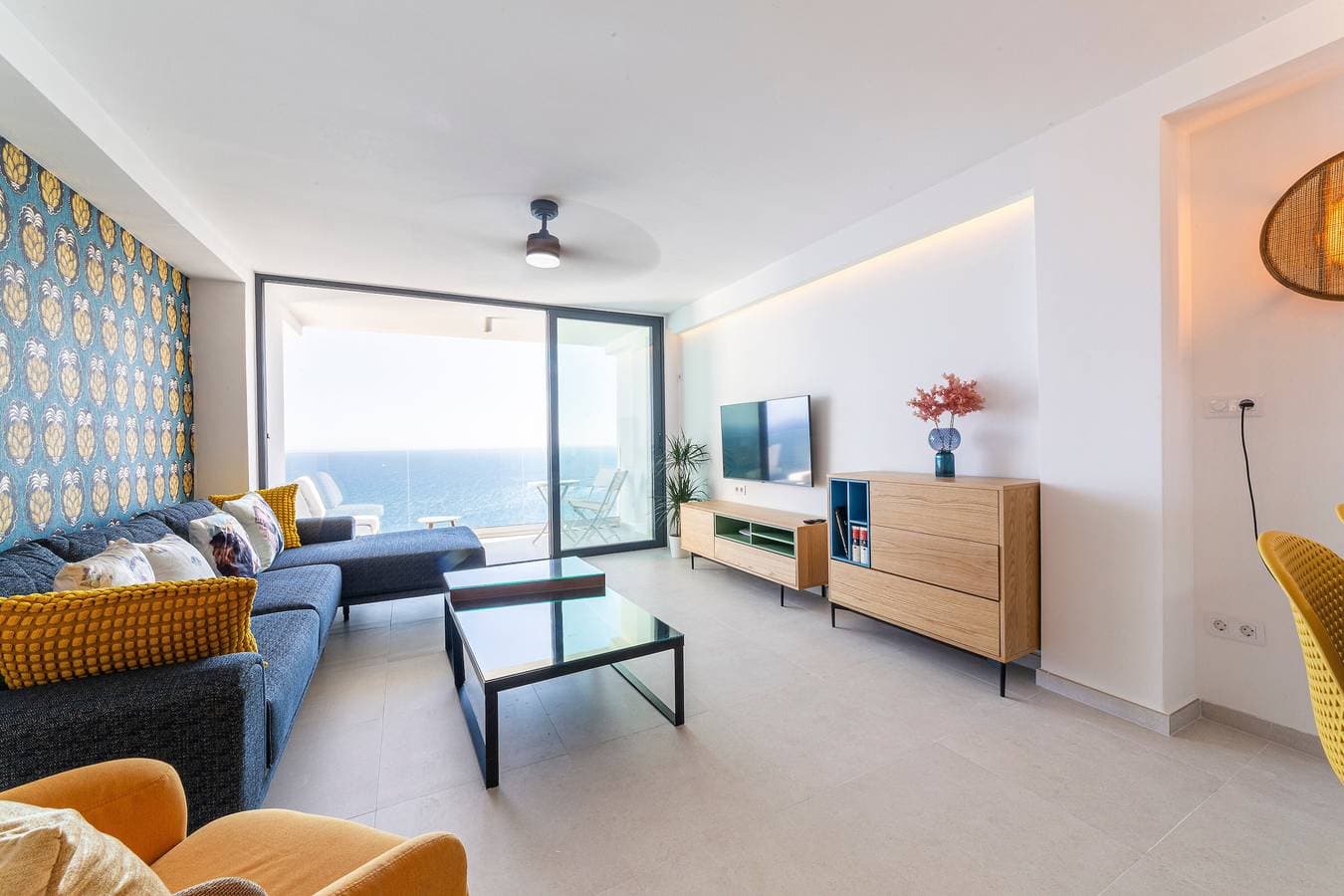 Foto 10 von 32: Apartment 'Los Acantilados' mit Meerblick, Gemeinschaftspool und WLAN
