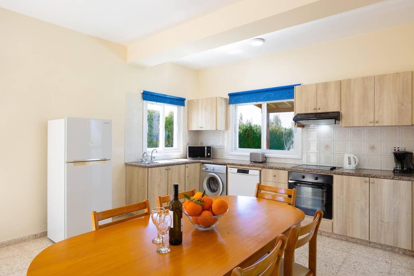 Foto 9 von 33: Villa für 4 Personen mit Balkon