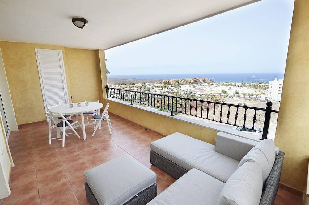 Foto 12 von 30: Meerblick !!! Moderne Wohnung in Strandnähe mit einem schönen großen Pool!