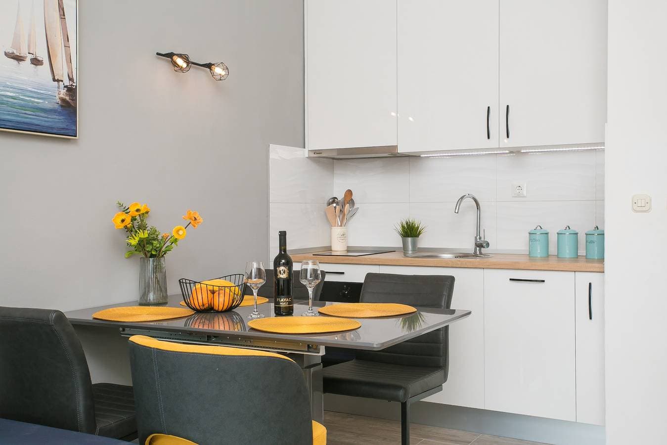 Foto 7 von 22: 2-Zimmer-Ferienwohnung mit Terrasse und Meerblick Necujam, Solta A-5178-a