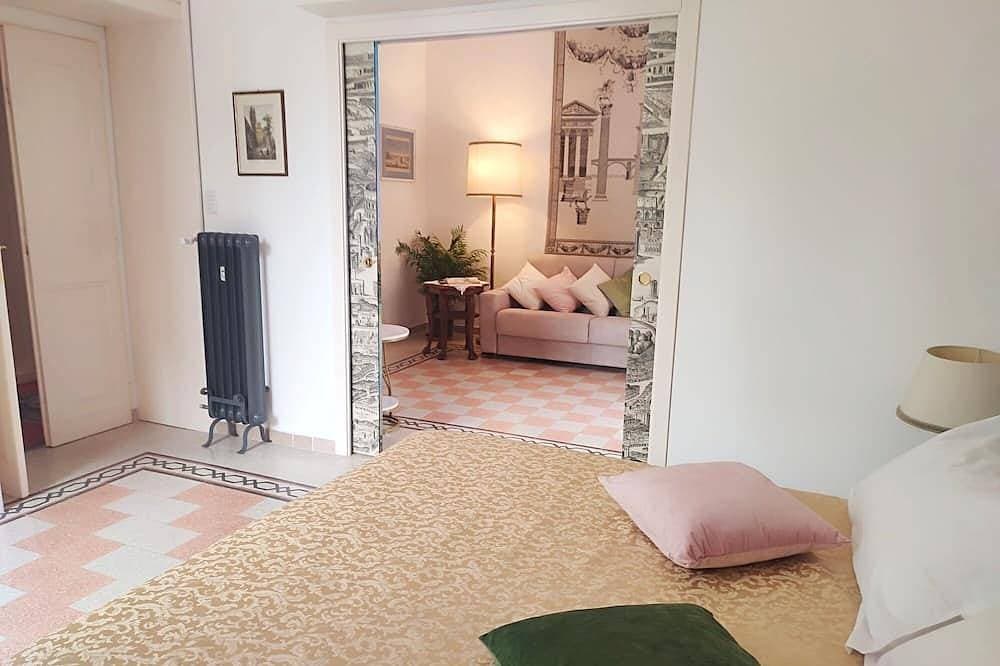Apartment with balcony 5 min from the Vatican Museums and 3 min from the metro 1