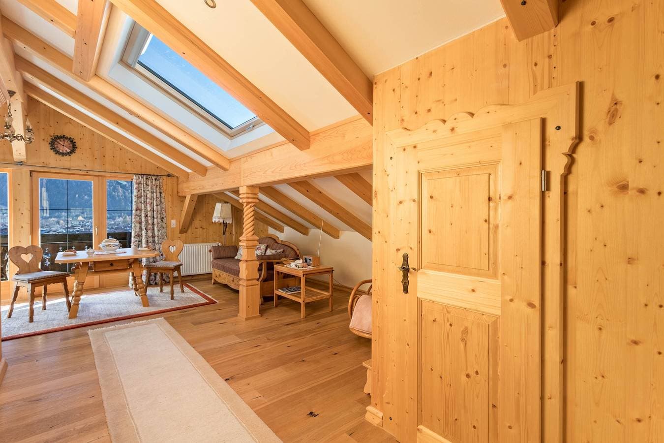 Foto 7 von 25: Ferienwohnung Bergkristall in Skiliftnähe mit Bergblick, WLAN und Balkon