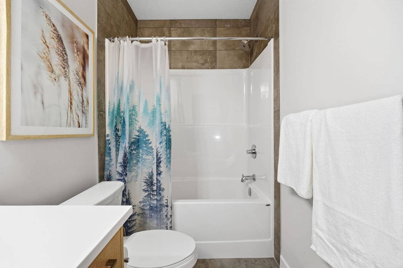 Foto 12 von 14: Luxuriöse Suite mit 2 Schlafzimmern und Parkblick in Calgary