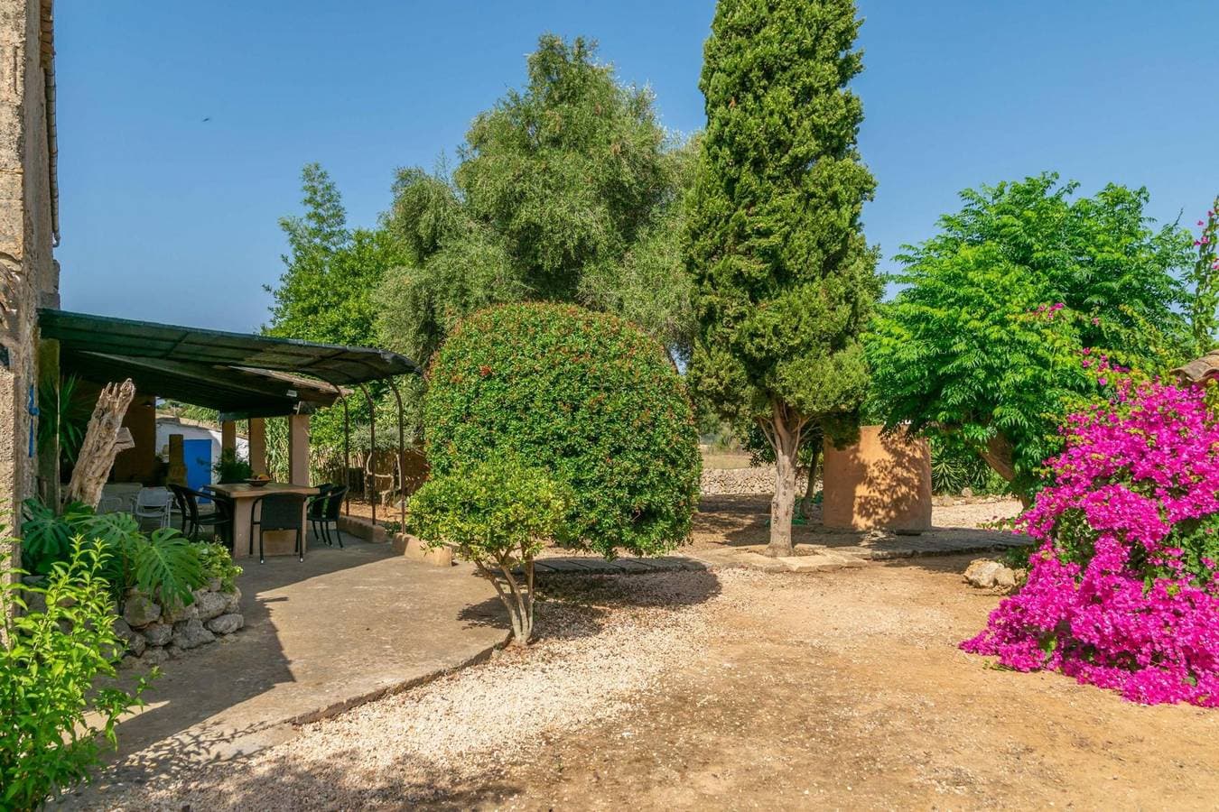 Foto 9 von 43: Villa für 6 Personen mit Pool