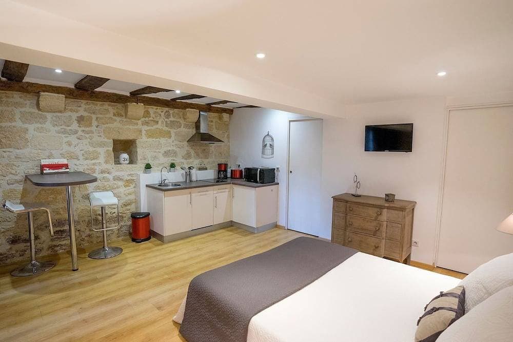 Foto 3 von 10: Studio-Standard-Eigenes Badezimmer-La petite Salamandre
