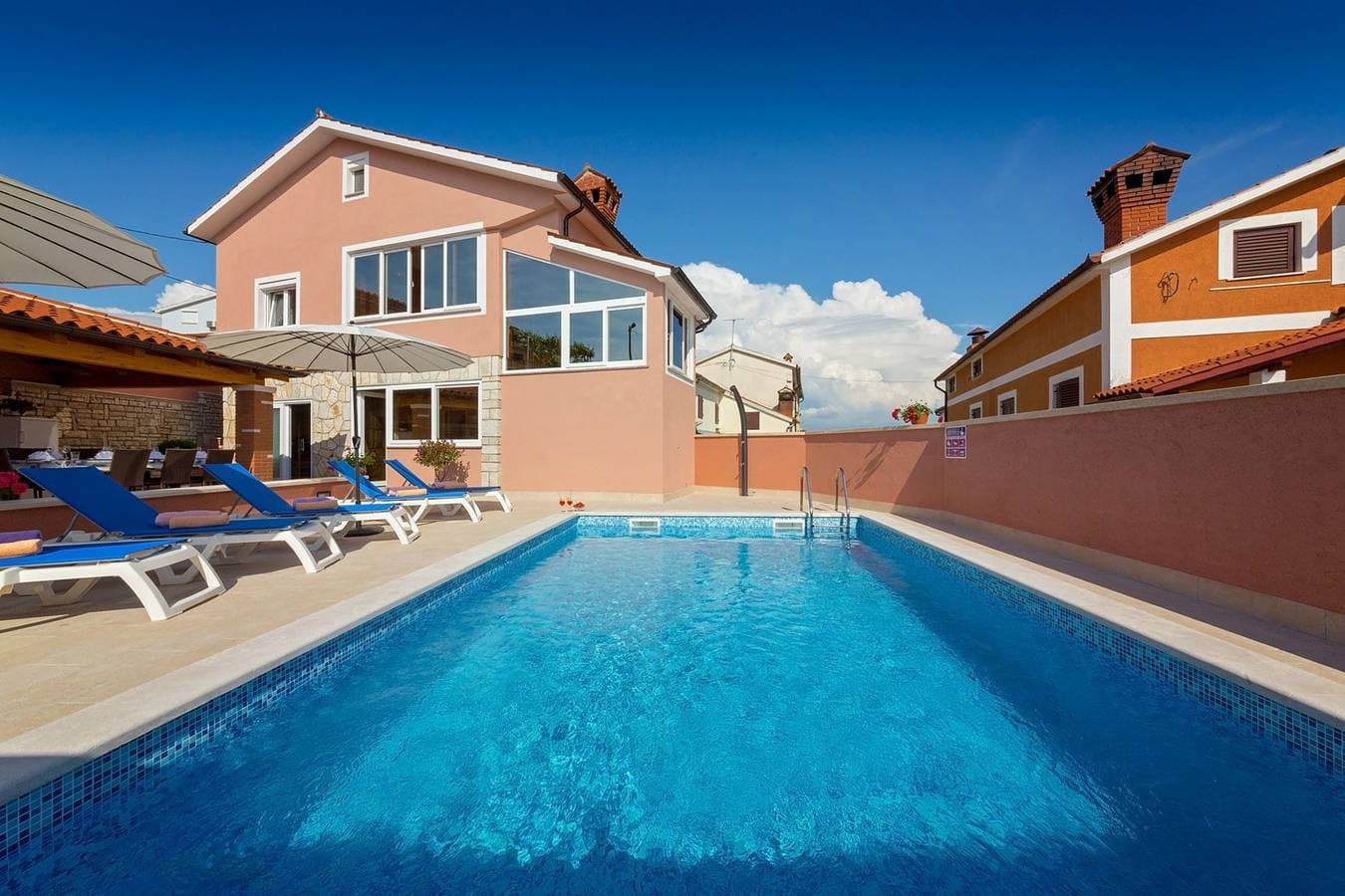 Villa Petra – Charmante Villa in der Nähe von Porec, mit privatem Pool, Sauna und Whirlpool 1