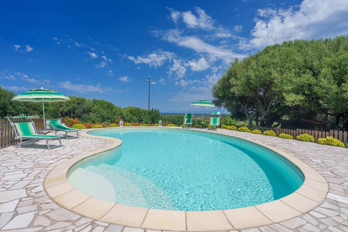 Foto 2 von 34: Ferienwohnung 'Stella Marina Piscina E Vista Mare' mit Meerblick, Wi-Fi und Klimaanlage