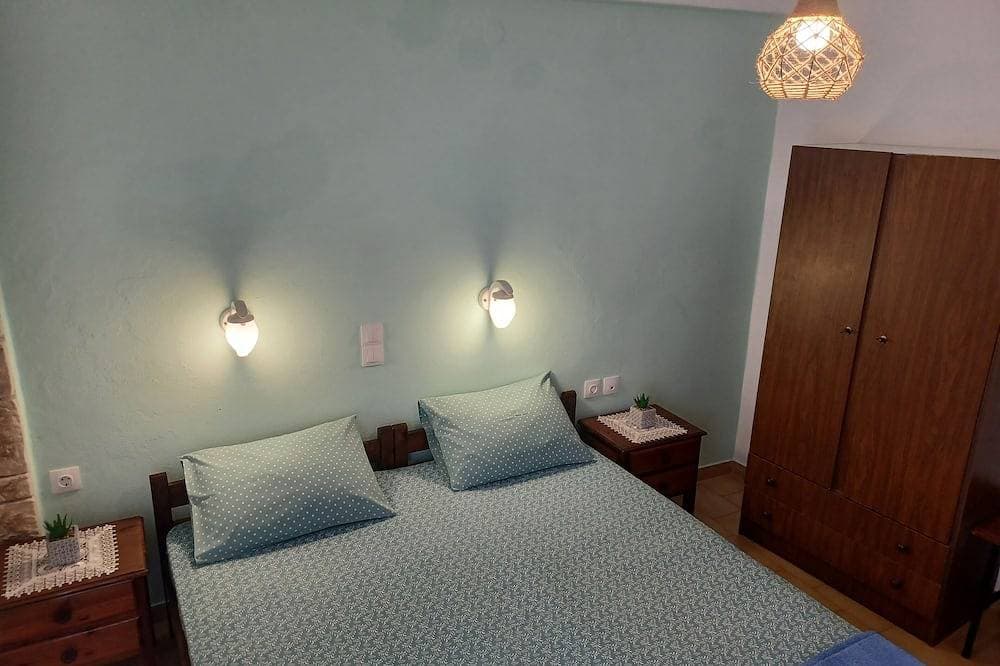 Foto 4 von 28: Lefteri's Zimmer III (Apartment mit Balkon)