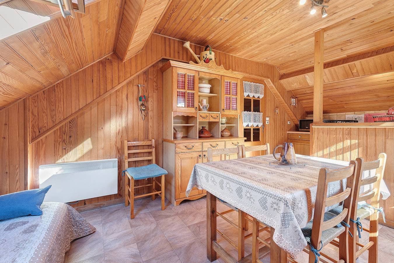 Foto 10 von 23: Gite Campbieil – Gavarnie-Gèdre: Gemütliches Dachgeschoss mit Panoramablick