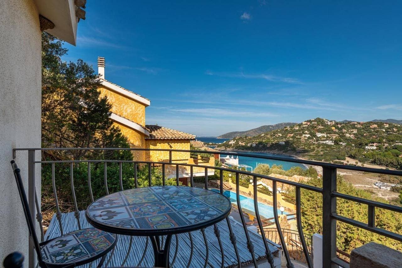 Foto 2 von 5: Villa with Sea View