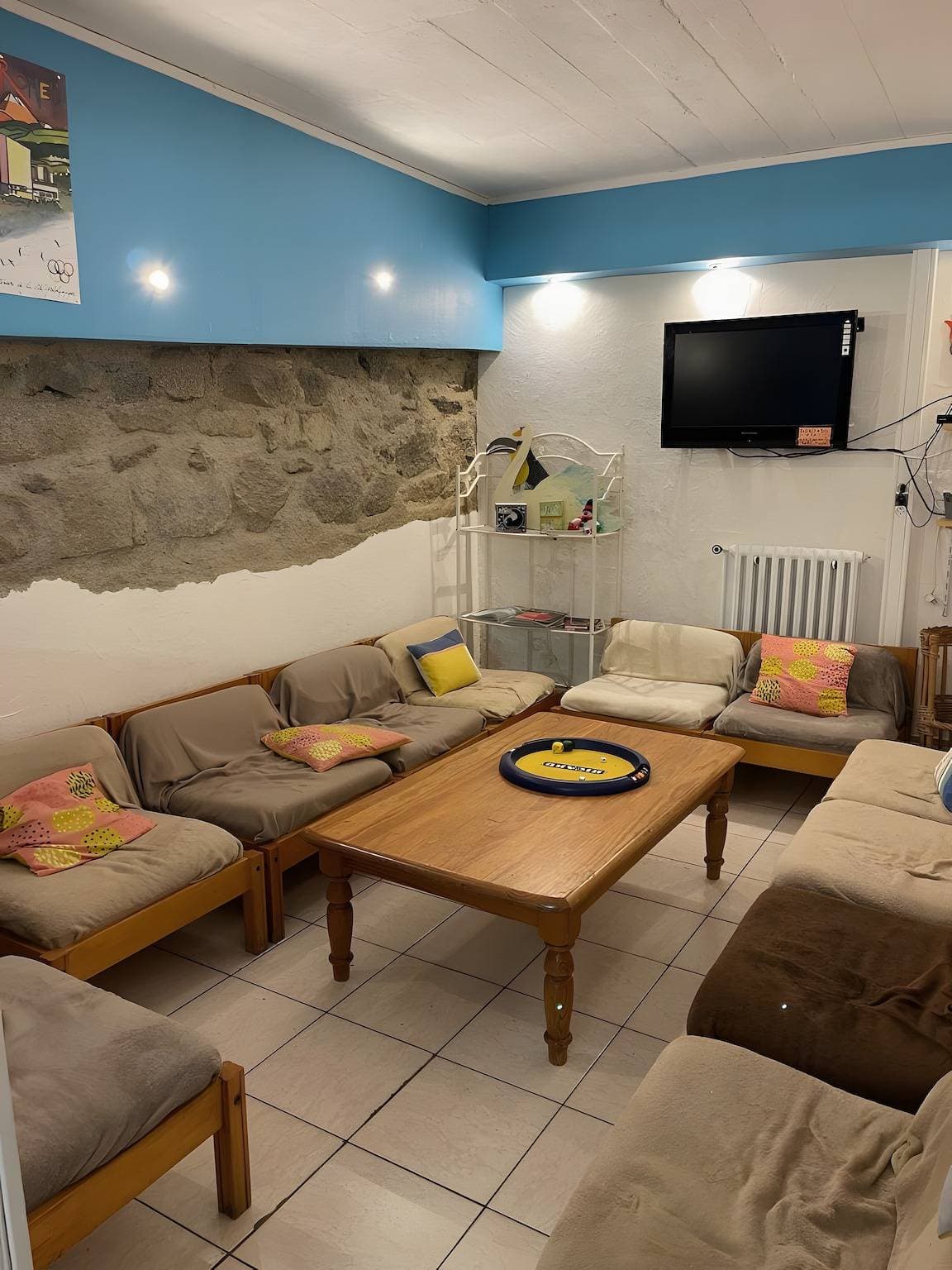 Foto 9 von 18: Ferienhaus 'Chambre Pour 3 Au RDChaussée' mit Bergblick, Gemeinschaftsterrasse & WLAN