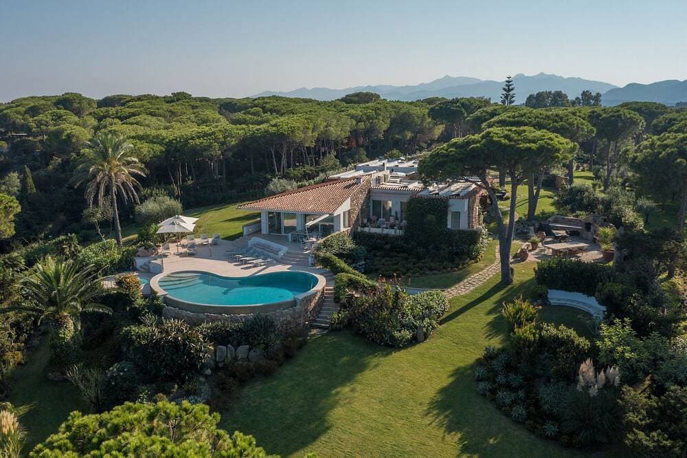 Waterfront mediterranean style villa with stunning sea views 1