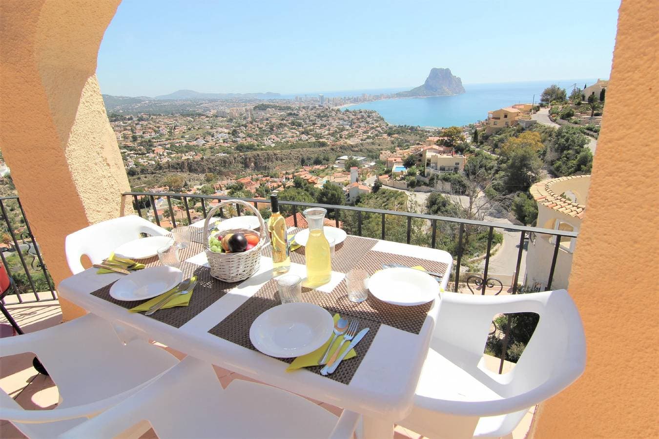 Foto 4 von 56: -Gran Vista-Wifi y Parking Gratis.