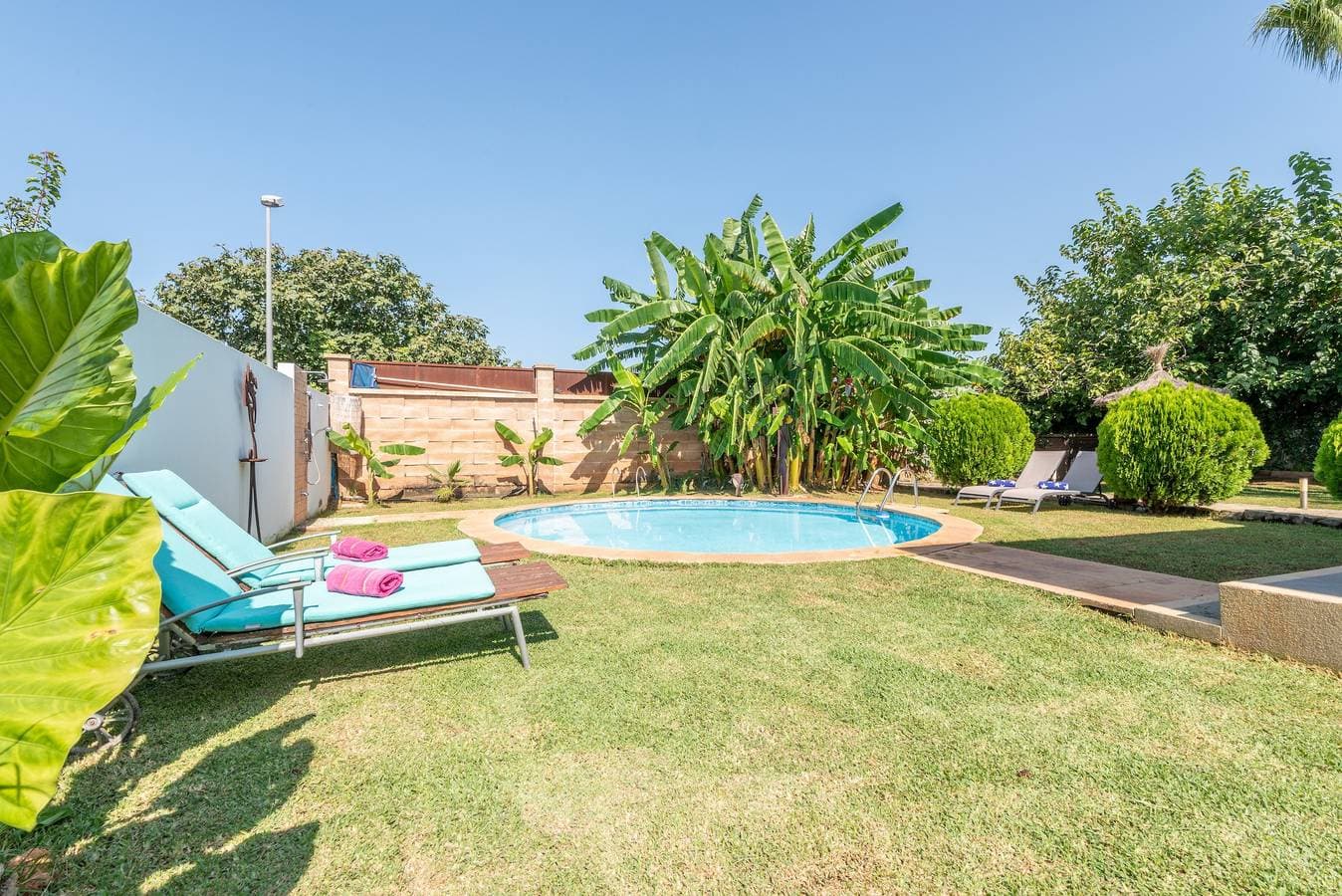 Foto 3 von 24: Äußerst moderne Villa „Zoe“ mit Pool