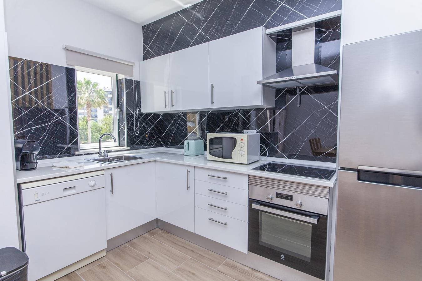 Foto 8 von 34: Ferienwohnung für 3 Personen mit Balkon