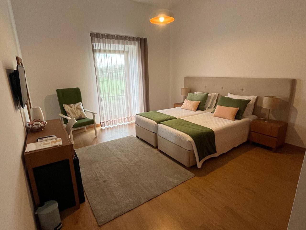 Foto 9 von 12: Double Room with Shared Bathroom