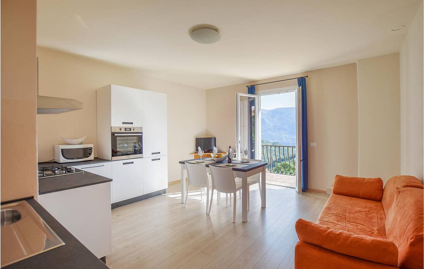 Foto 4 von 27: Appartement am Pool mit Parkplatz & WiFi