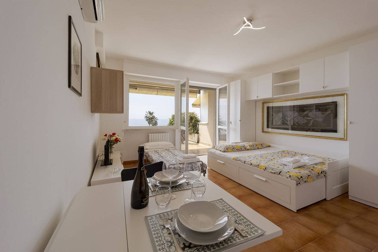 Foto 7 von 17: Ferienwohnung für 3 Personen mit Balkon/Terrasse