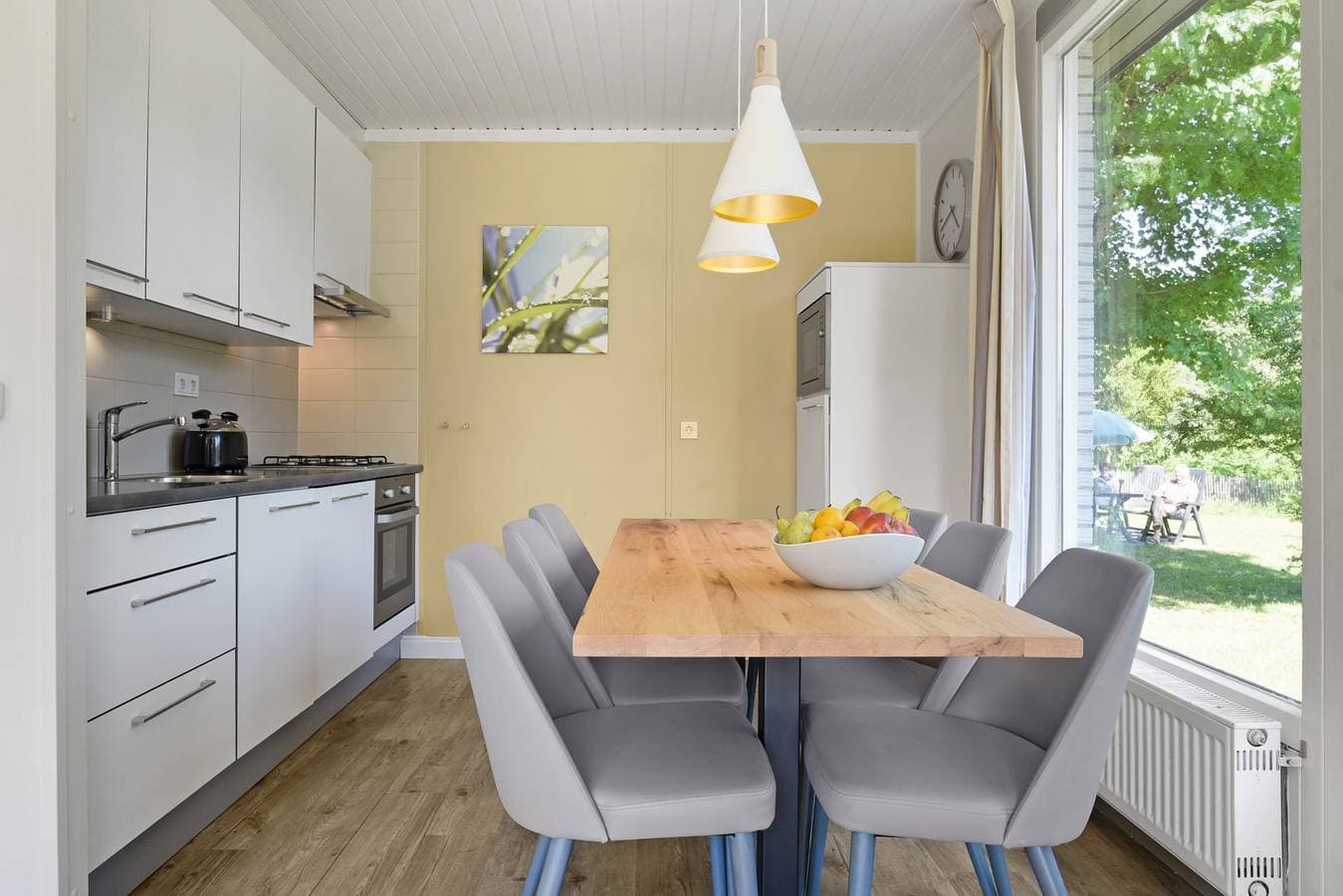 Foto 6 von 33: Bungalow für 6 Personen mit Balkon/Terrasse