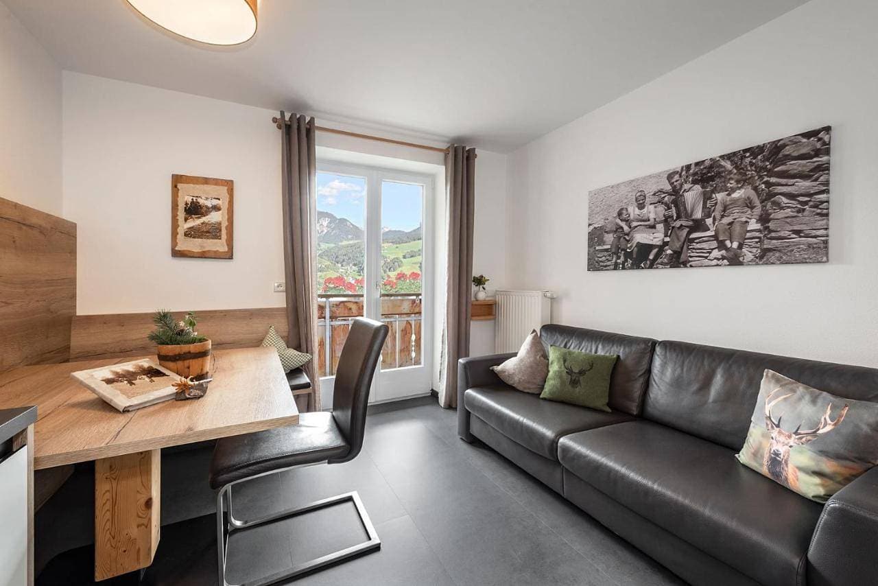 Foto 9 von 13: Apartment with Mountain View