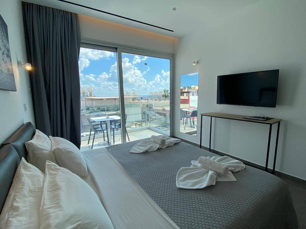 Foto 5 von 71: Ferienwohnung für 4 Personen mit Pool