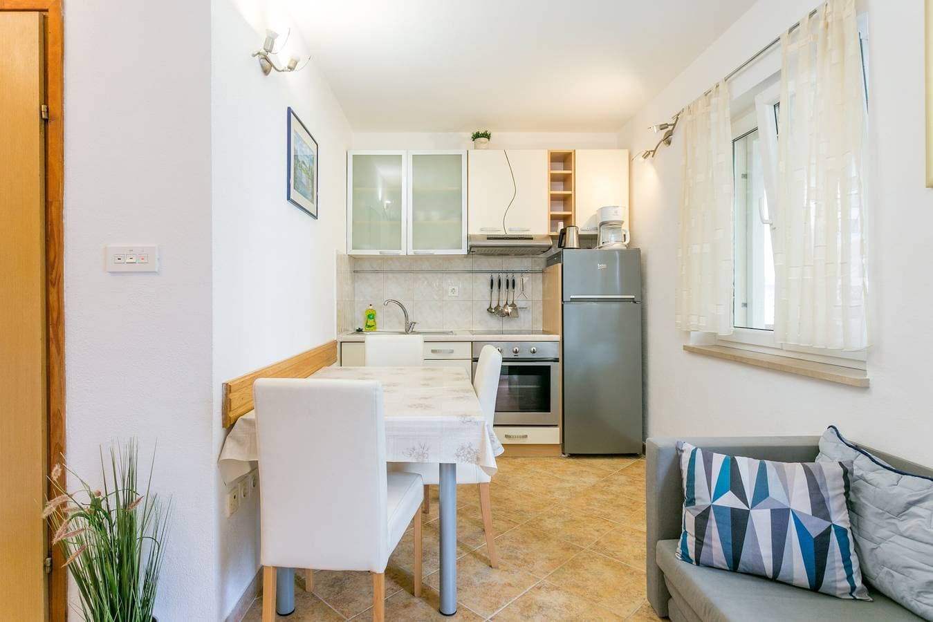 Foto 9 von 26: 2-Zimmer-Ferienwohnung mit Terrasse und Meerblick Postira (Brac) -b