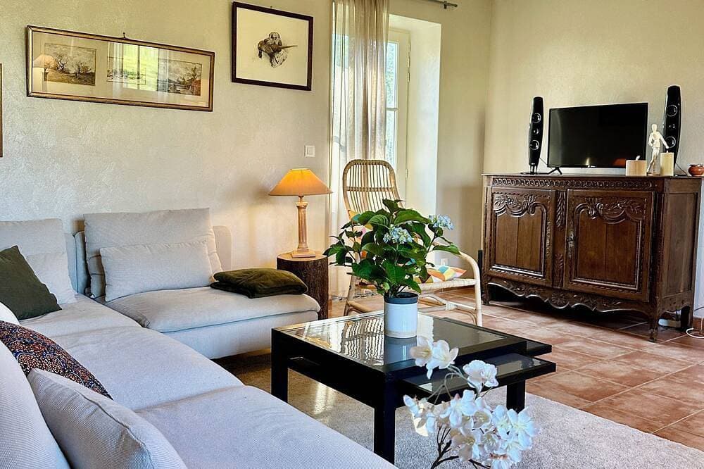 Le Hameau Country house 1