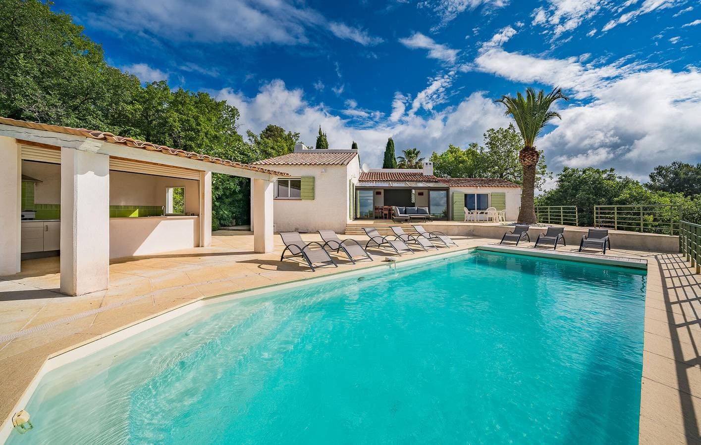 Foto 4 von 26: Gemütliche Ferienwohnung mit Pool & Garten, 1000m vom Stadtzentrum