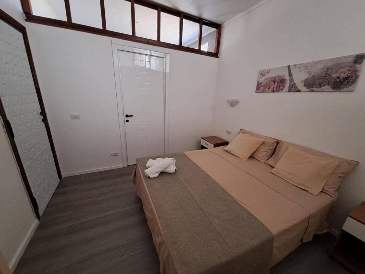 Foto 7 von 19: One-Bedroom Apartment with Balcony