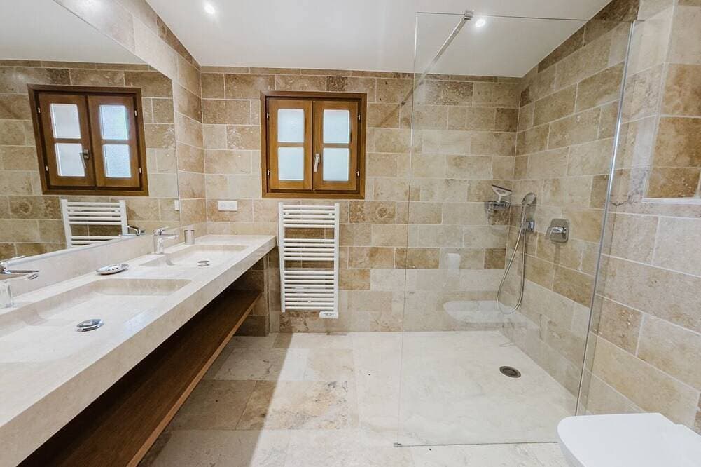 Foto 10 von 26: Ste Lucie De Porto Vecchio neue Bergerie Klimaanlage/beheizter Pool (klassifiziert****)
