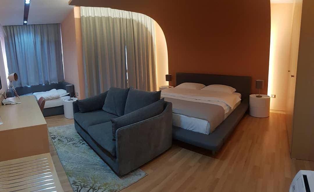 Foto 7 von 12: Triple Room with Lake View