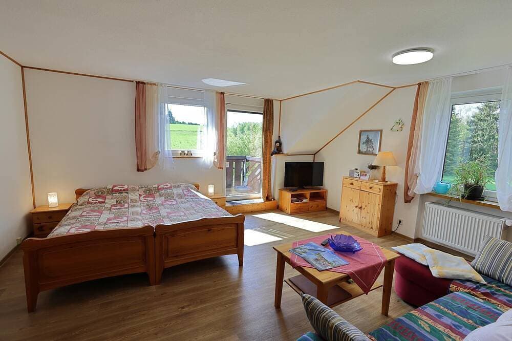 Foto 2 von 30: Ferienwohnung mit Balkon und kostenfreies WLAN