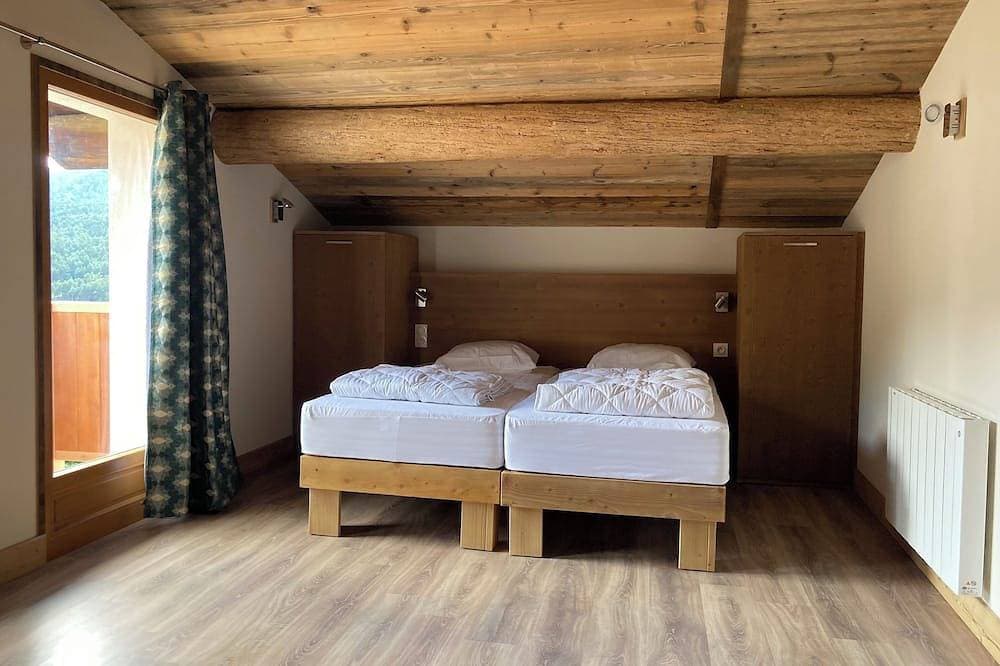 Foto 8 von 29: Spacieux Chalet de Standing Dans Village au Calme, Wifi