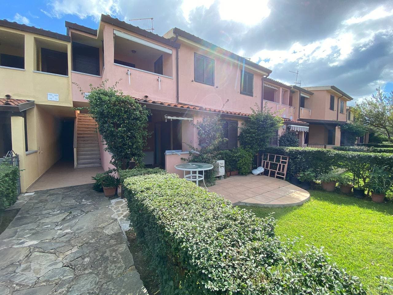 Foto 5 von 22: Ferienhaus 'Villetta Agli Ulivi' in der Nähe von La Cinta Beach mit Garten & A/C