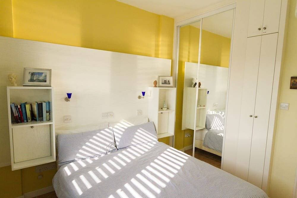 Foto 2 von 30: Arsinoe 29 \"Nest by the Sea\": Lovingly +  well furnished holiday apartment