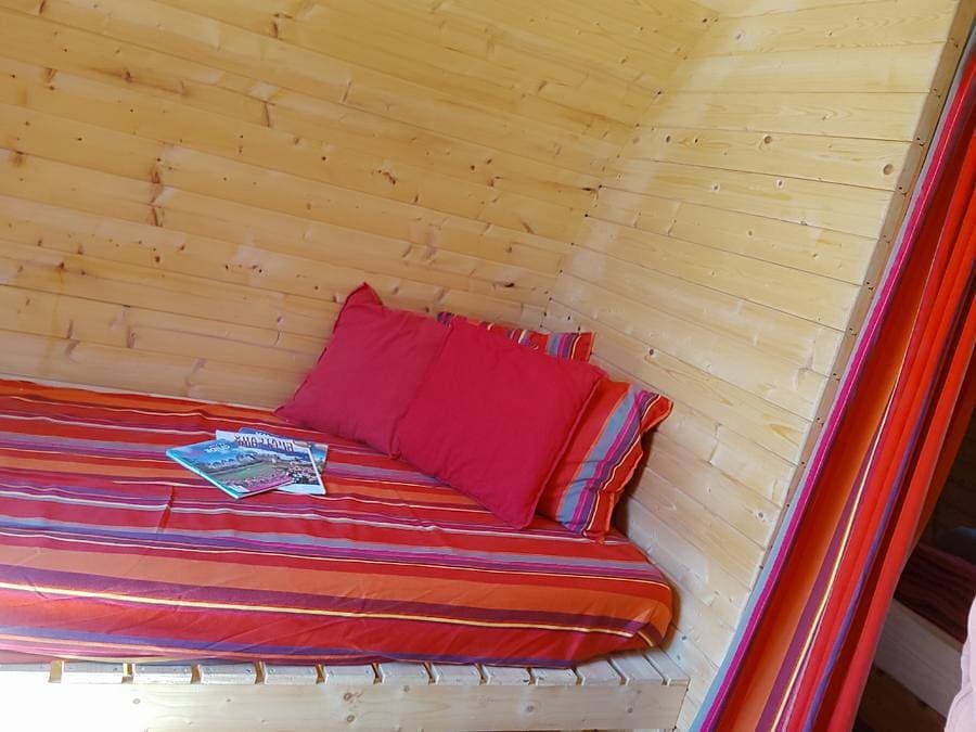 Foto 9 von 46: Lodges de Blois Chambord - Einzigartig 3 personen - Fass Lodge Komfort 11m² (1 Zimmer)