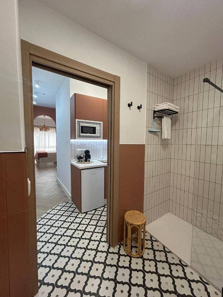 Foto 6 von 22: One-Bedroom Apartment