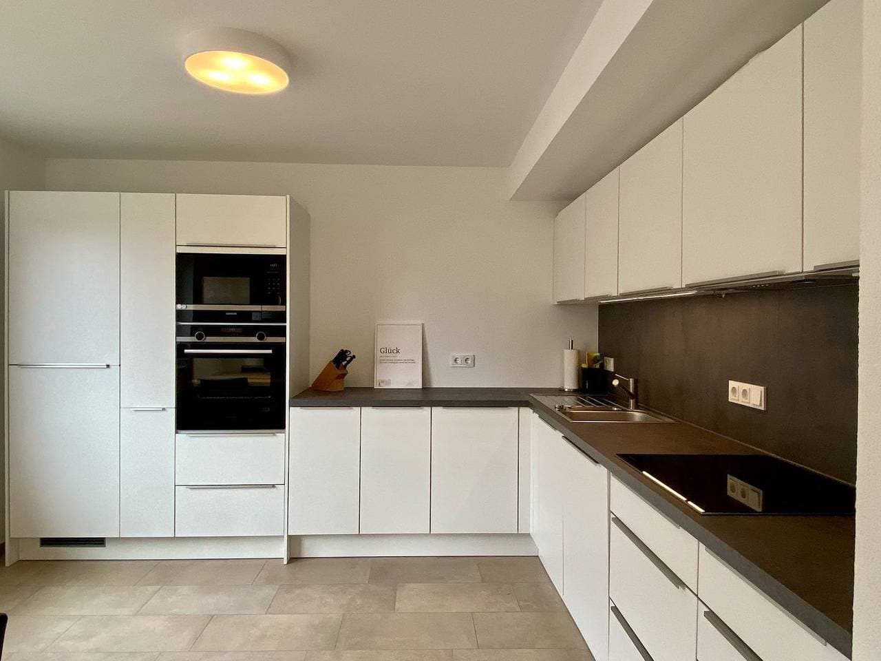 Foto 6 von 30: Ferienwohnung Zoom - Stilvolle Wohnung mit Balkon in ruhiger Umgebung