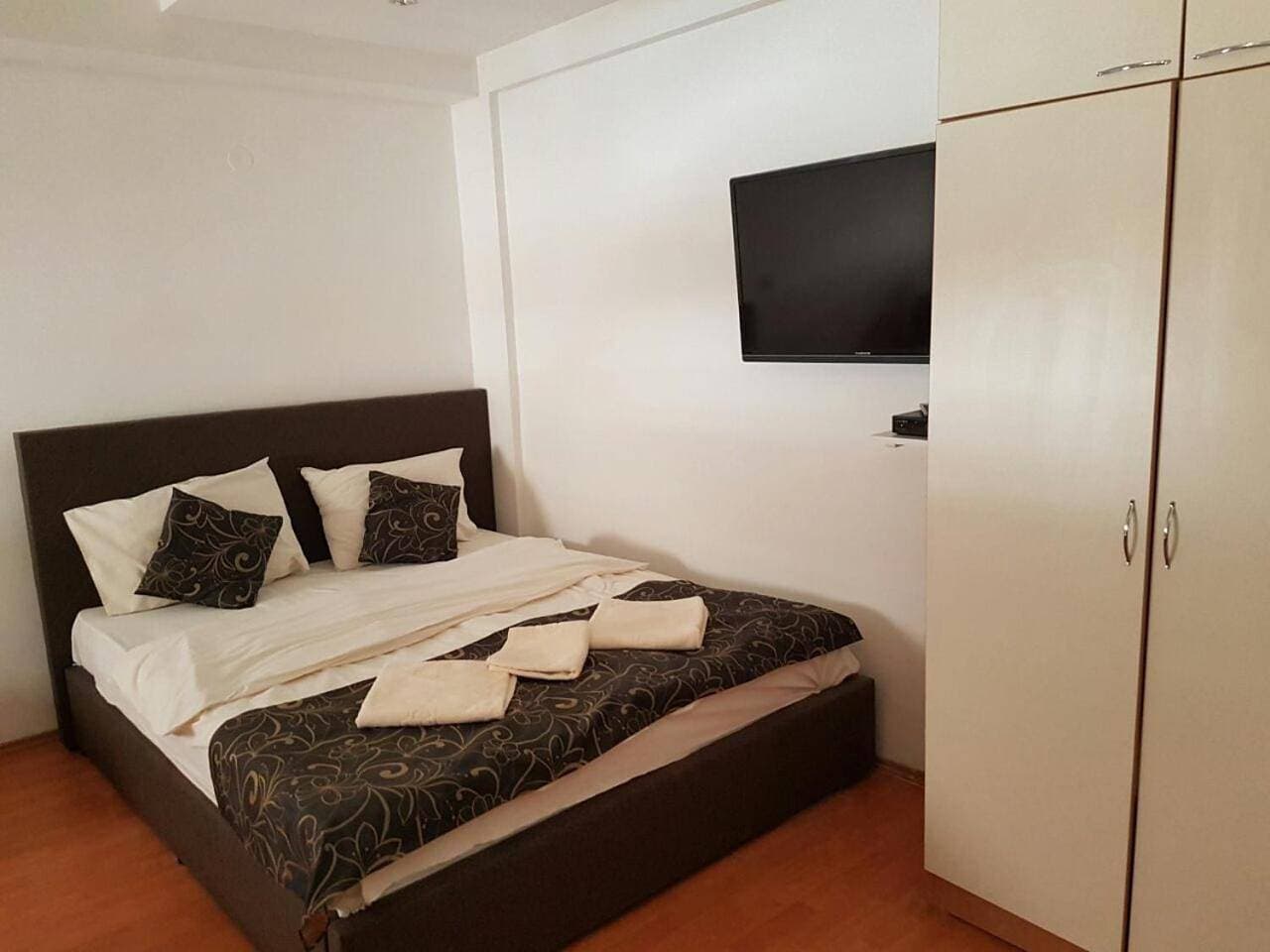 Foto 6 von 7: Double Room with Private Bathroom