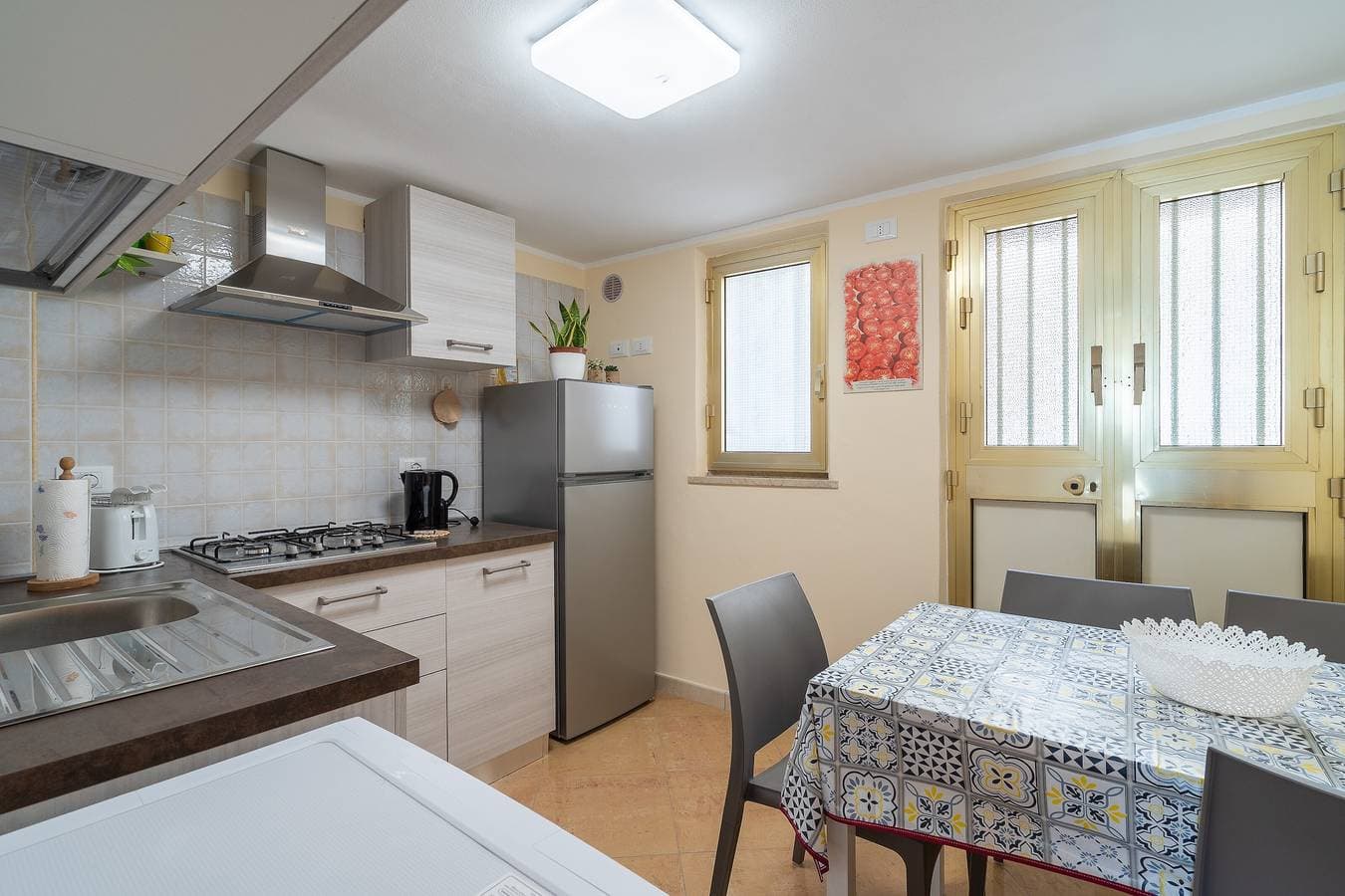 Foto 5 von 26: Zimmer 'Polaris' mit gemeinsamer Terrasse, Wi-Fi und Klimaanlage