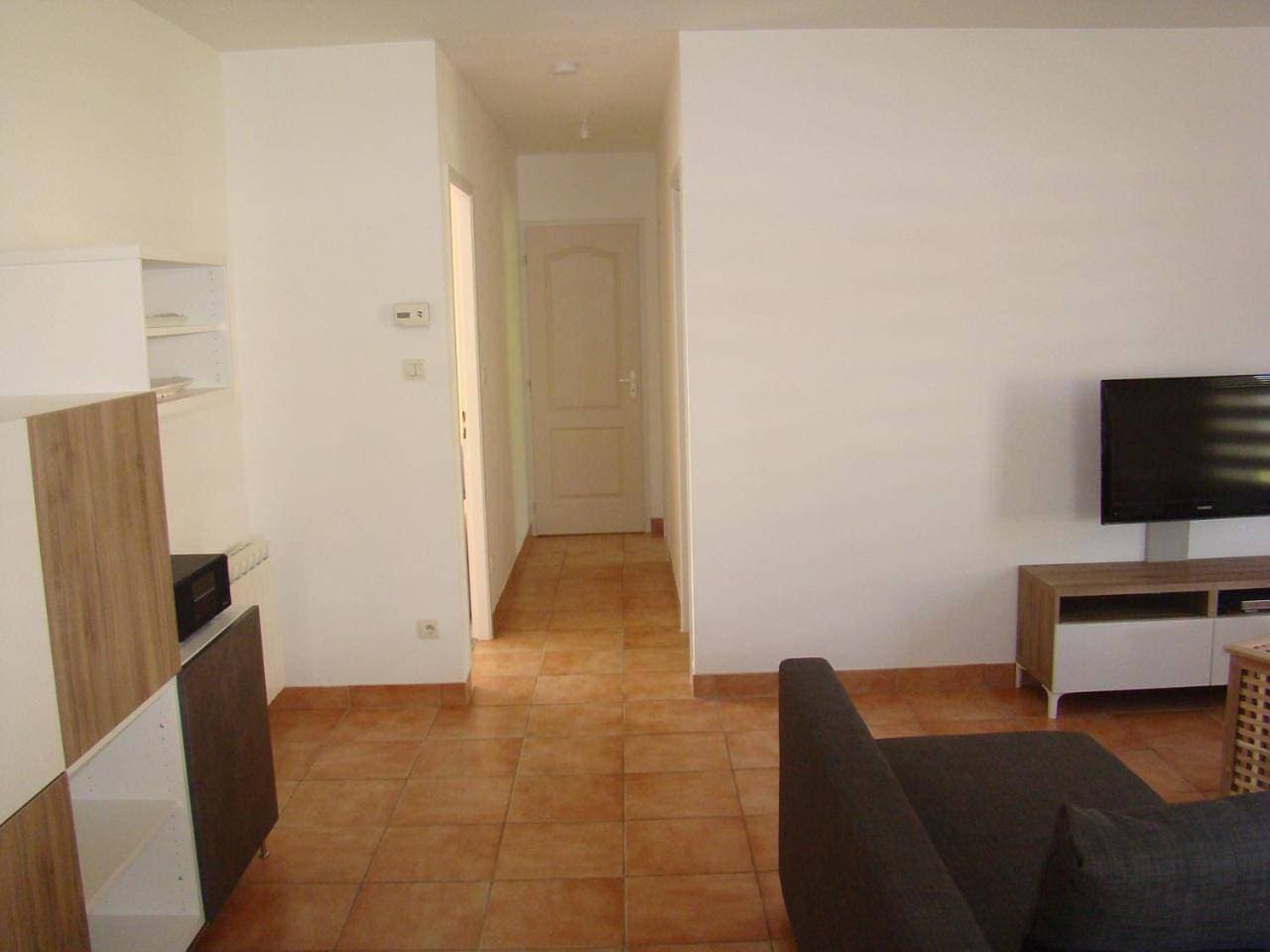 Foto 8 von 17: Two-Bedroom Apartment