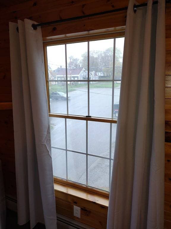 Foto 4 von 10: Eastern Beacon Inn Room 3