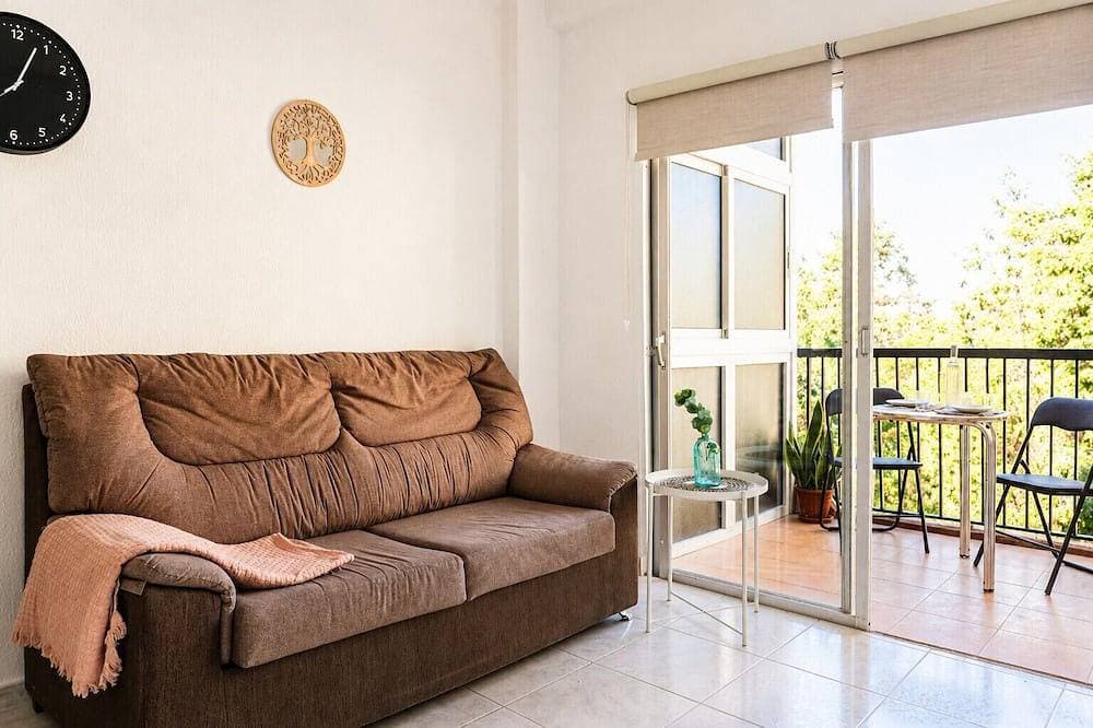 Foto 13 von 30: Modern Studio with Pool, Puerto de La Cruz
