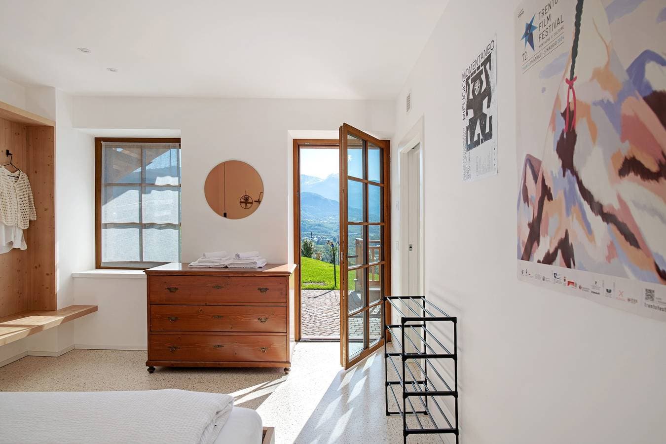 Foto 2 von 29: Ferienwohnung 'Con Giardino' mit Bergblick, Wi-Fi und Klimaanlage
